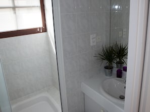 Villa | Bilik Mandi | Tab mandi 