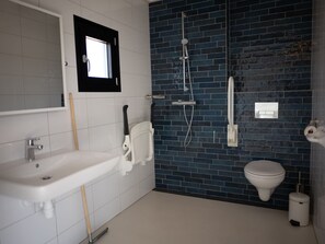House | Bilik Mandi