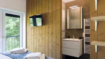 House | 3 bedrooms, bed sheets