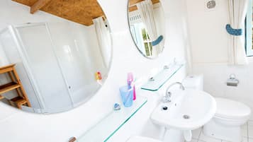 House | Bathroom | Bathtub