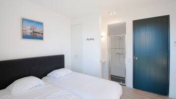 House | 3 bedrooms, individually furnished