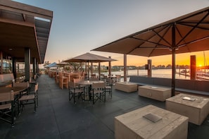Outdoor dining - Villa Oesterdam Comfort 6 Persons (Tholen)