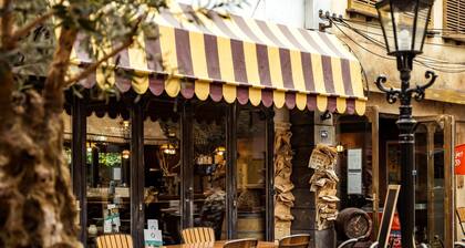 Chalet Near Trails & Town