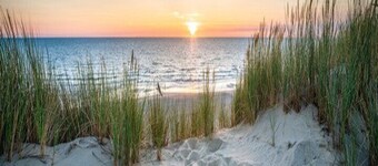 Detached Single Story Holiday Home Near the Sea