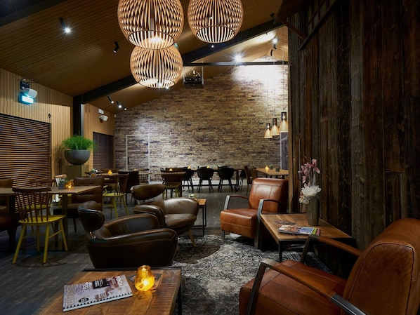 House | Dining
