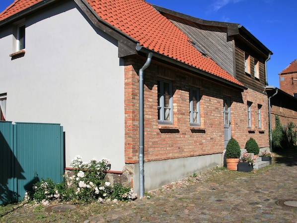 House | Exterior