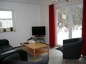 Living area - Bungalow Near Eifel Ski Lift (Gerolstein)