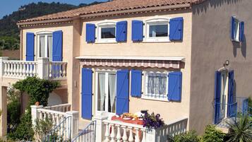 Villa | Exterior