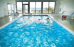 Pool - Apartment in Plougasnou With Sea Views (Plougasnou)