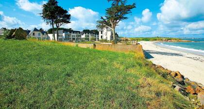 Apartment in Plougasnou With Sea Views