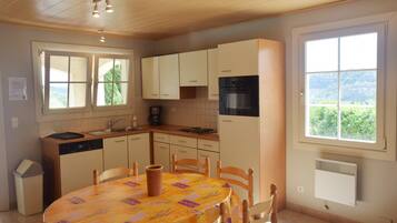 House | Private kitchen | Highchair
