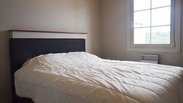 4 bedrooms, individually furnished