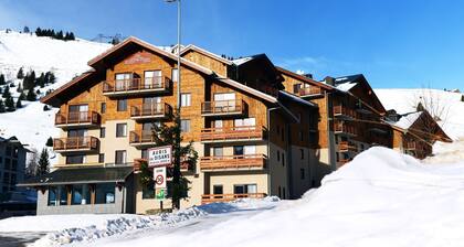 Cozy Chalet for You & Tails