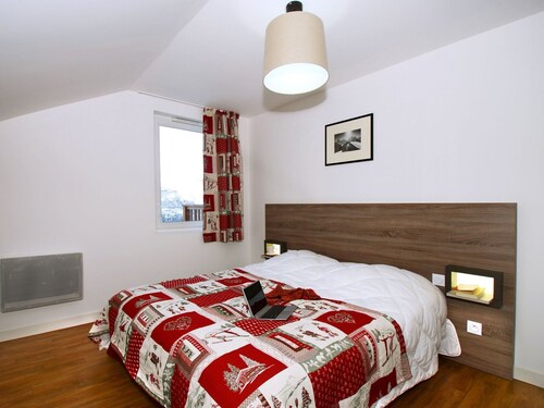 Cozy Chalet for You & Tails