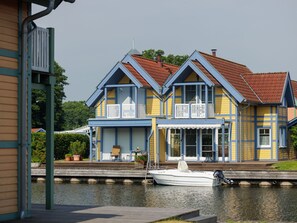 House | Bahagian luar