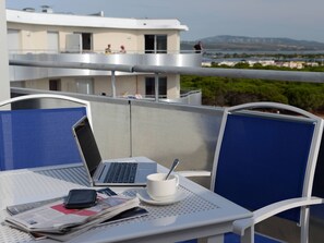 Apartment | Balcony - Relaxing Stay Near the Sea (Le Barcares)