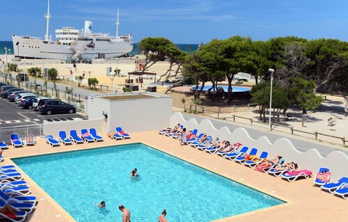 Relaxing Stay Near the Sea