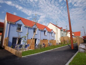 Exterior - Spacious Coastal Apt w/ Garden (Le Crotoy)