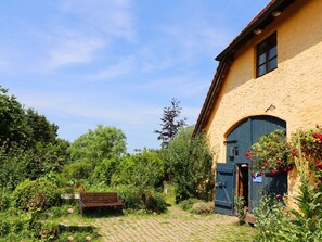 Apartment | Exterior - Buschenhagen Rustic Getaway (Niepars)