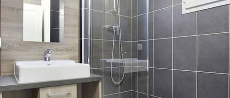 Apartment | Badezimmer