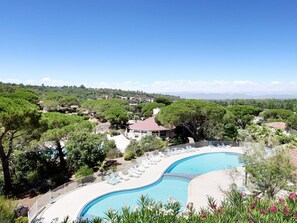 Outdoor pool - Coastal Stay for Groups (Fréjus)