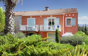 Exterior - Coastal Stay for Groups (Fréjus)