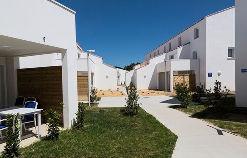 Tranquil Noirmoutier Escape
