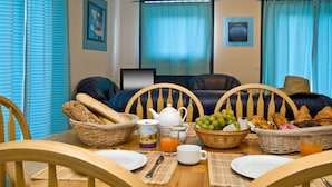 Dining - Provencal Villa With Microwave, 1km From Nice Town Vidauban (Vidauban)