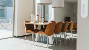 Dining - Luxurious Home With a Beautiful Outdoor Space Near the Beach (Ouddorp)