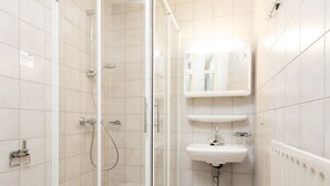 Appartement | Badkamer | Een douche