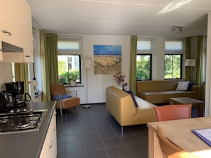 House | Private kitchen - Nice Holiday Home with Dishwasher near Dunes (Schoorl)