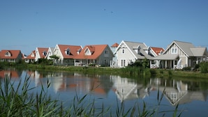 Unclassified image, 2 of 10, button - Detached Villa With a Terrace Near the Beach ('s-Gravenzande)