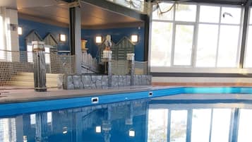 Chalet | Pool | Outdoor pool