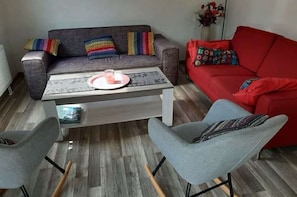 House | Living room - Holiday Home in Quiet Environment near Beach & Dunes (Groet)