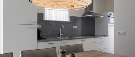 Bungalow | Dining