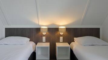 Villa | 4 bedrooms, individually furnished, bed sheets