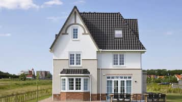 Villa | Exterior
