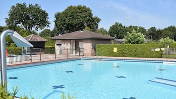 Bungalow | Pool | Outdoor pool
