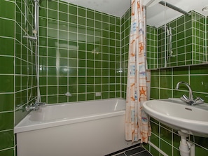 Apartment | Bathroom