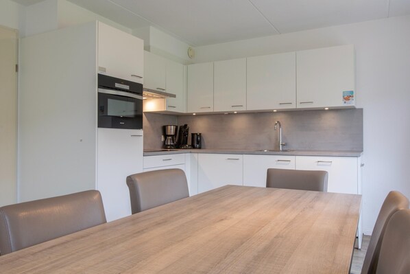 House | Dining
