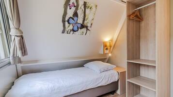 Bungalow | 3 bedrooms, individually furnished