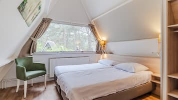 3 bedrooms, individually furnished