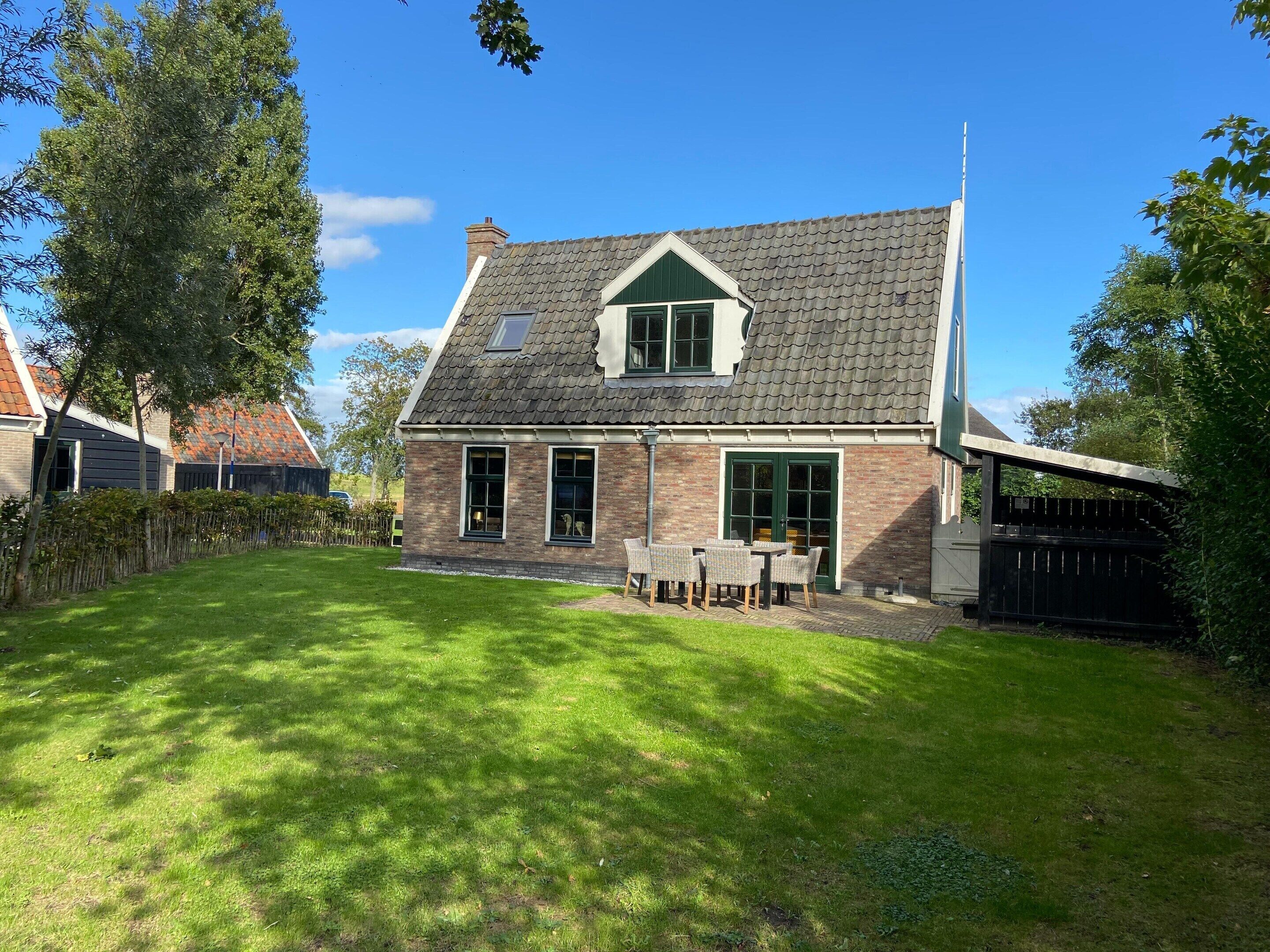 Villa | Exterior