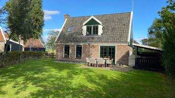Villa | Exterior