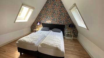 3 bedrooms, individually furnished