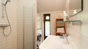 House | Bilik Mandi