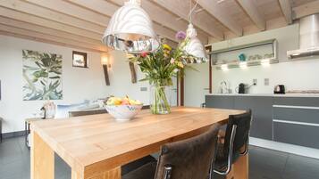 House | Tempat makan