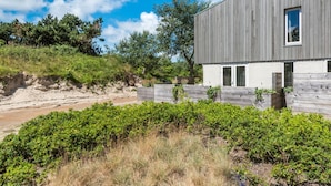 Reception - Modern Apartment With a Roof Terrace, on Schiermonnikoog (Schiermonnikoog)