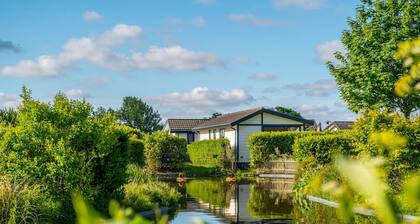 Comfortable Chalet sea at 3.5 km, in Egmond