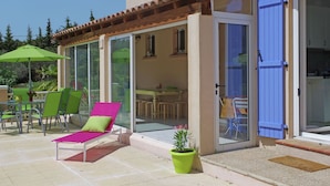 Villa | Balcony - Spacious Villa in Aups With Swimming Pool (Moissac-Bellevue)
